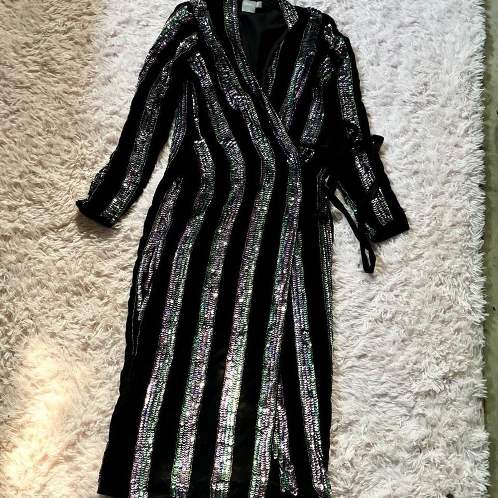 ASOS Black Velvet Sequin Glam Holiday Wrap Dress Womens 6 Party Whimsical Glam